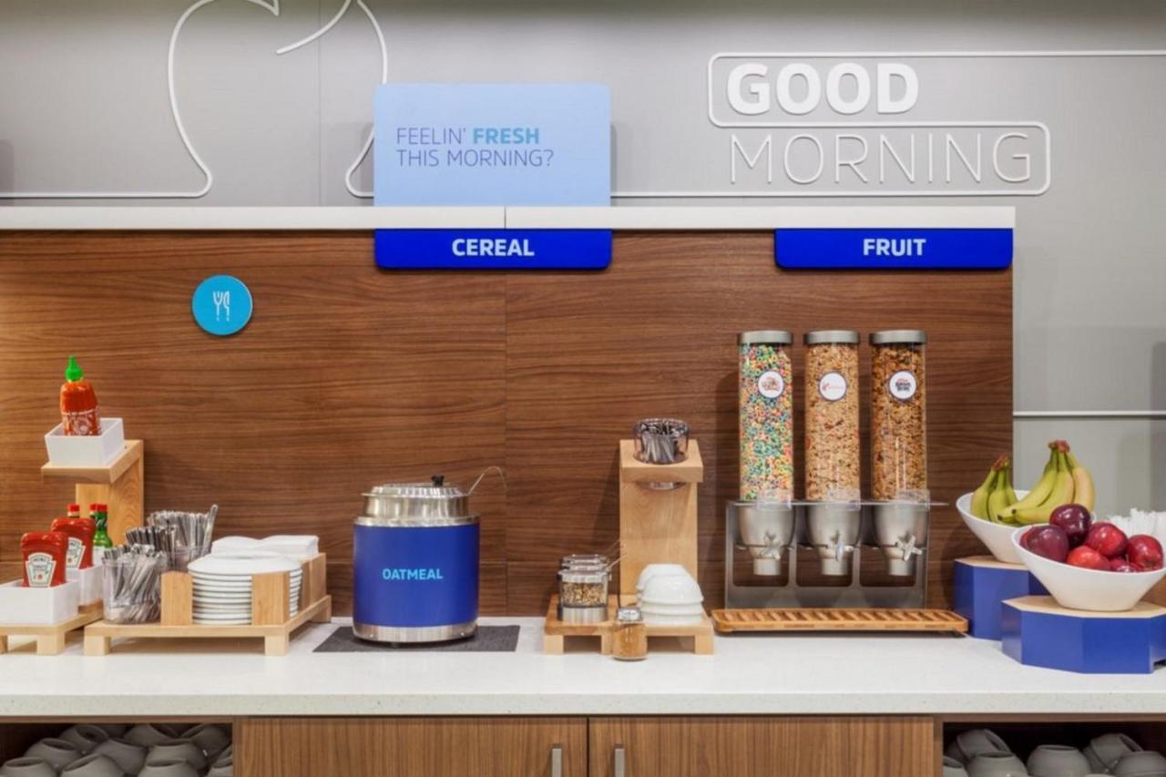 Holiday Inn Express - Blair By Ihg Eksteriør billede